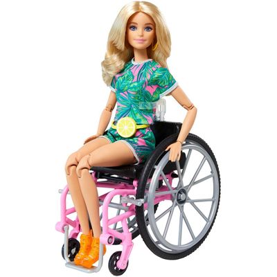 //www.casaevideo.com.br/boneca-barbie-cadeira-de-rodas-fashionista-165-loira---grb93-330174/p